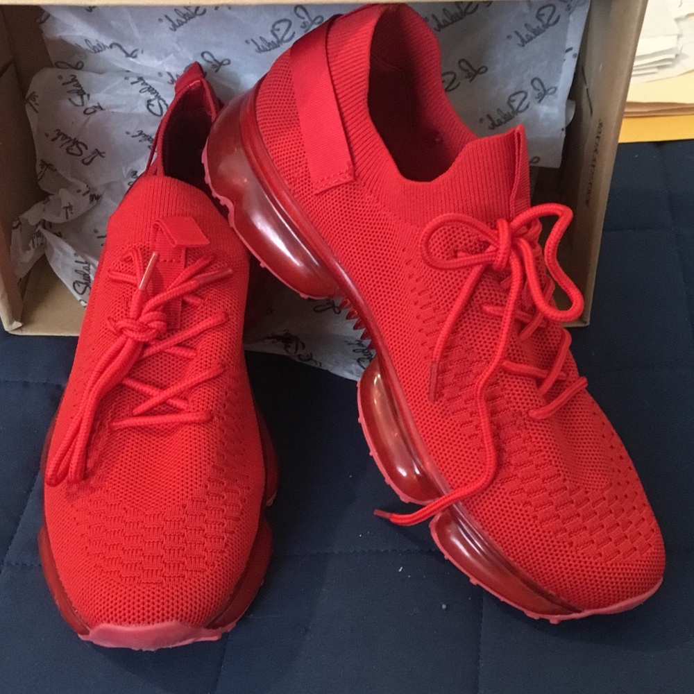 NWT La Sheelah Vibrant Red Knit Athletic Bubble Air Cushion Sneakers
